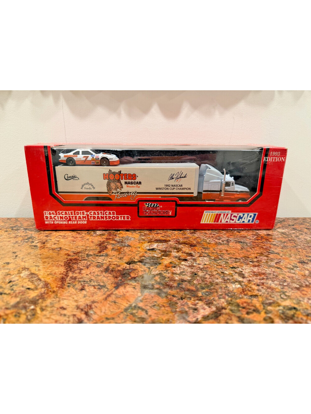 Vintage 1993 Racing Champions 1:64 Diecast Nascar Hauler Semi Truck